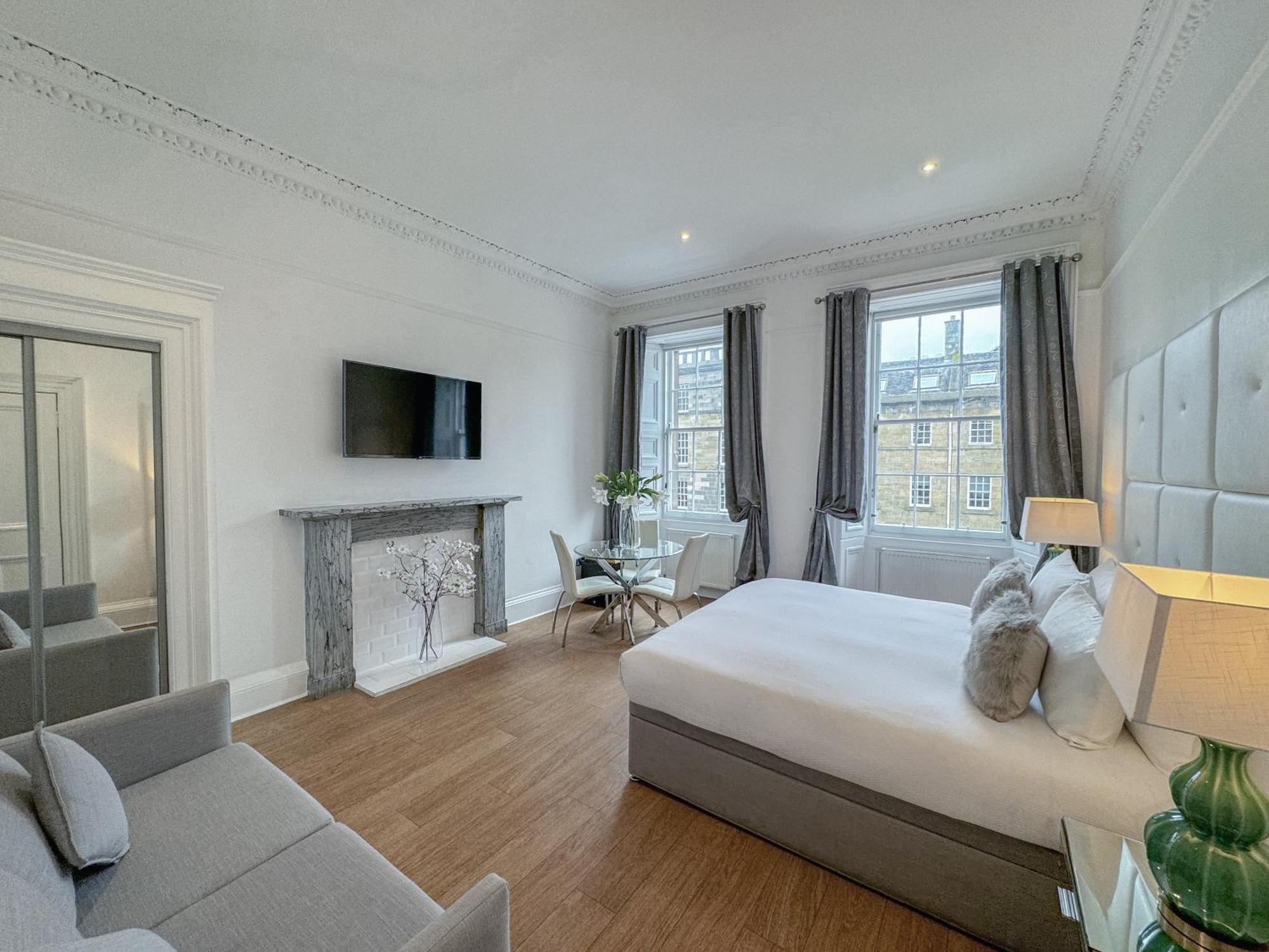 Hanover 71 Suites Edinburgh Bagian luar foto