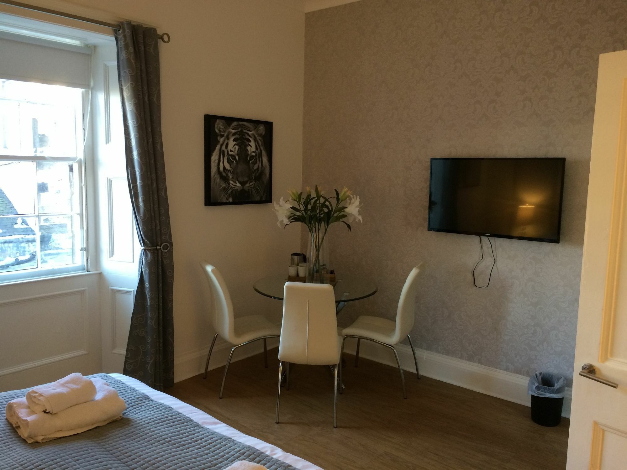 Hanover 71 Suites Edinburgh Bagian luar foto