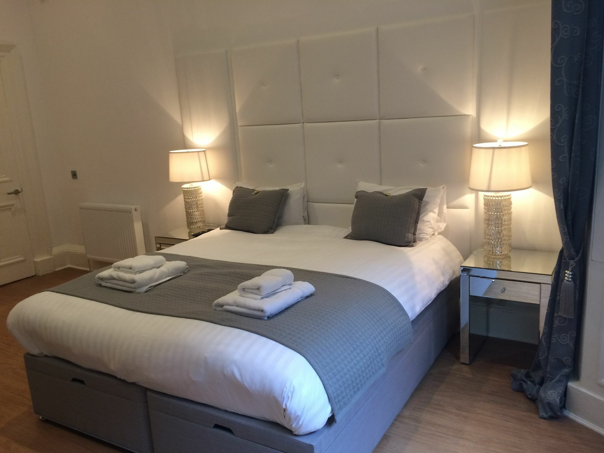Hanover 71 Suites Edinburgh Bagian luar foto