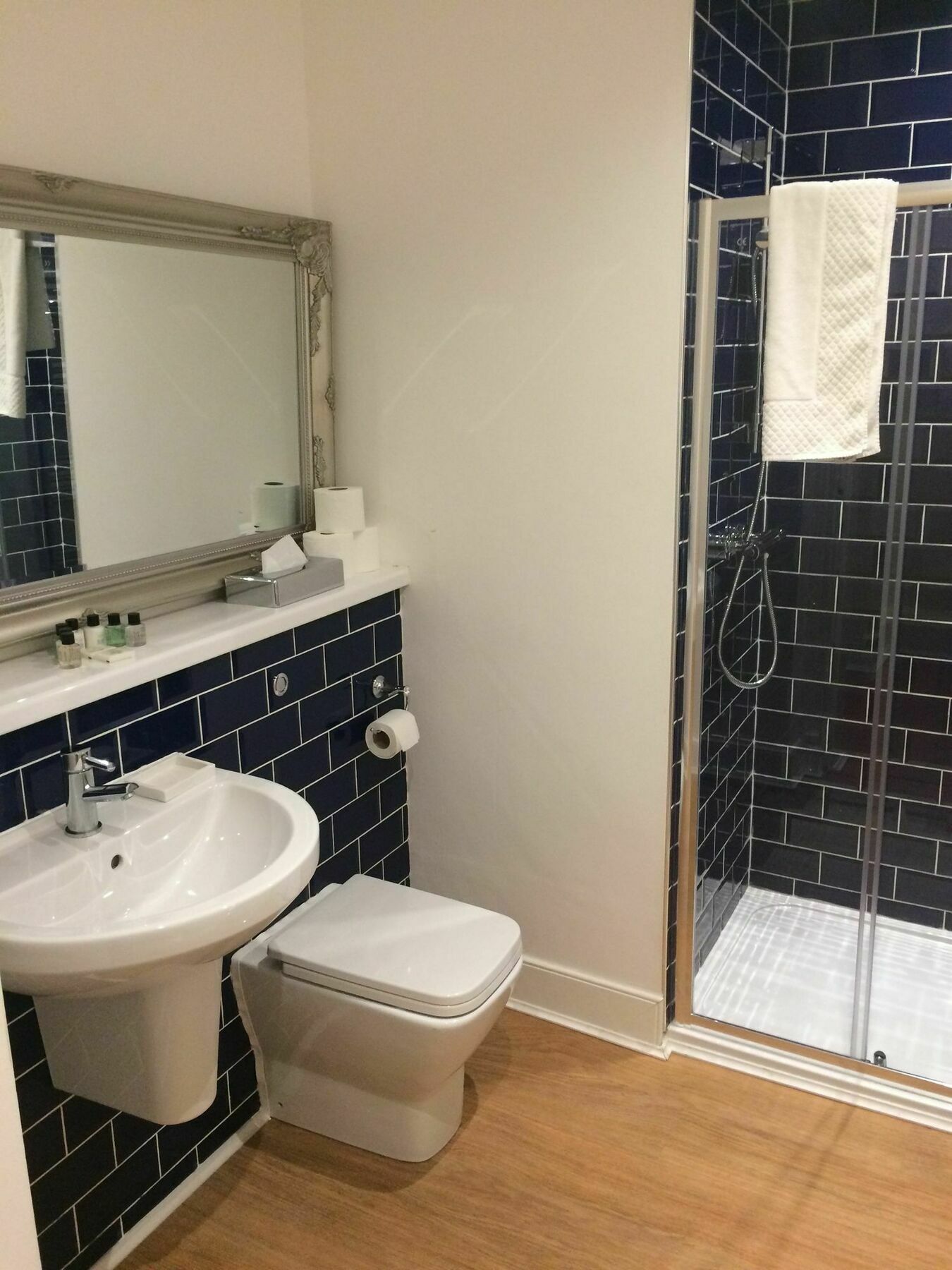 Hanover 71 Suites Edinburgh Bagian luar foto